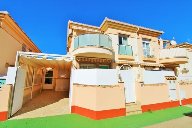 3 soveværelse Byhus til salg i Playa Flamenca, Orihuela med swimmingpool garage - € 225.000 (Ref: 10159138)