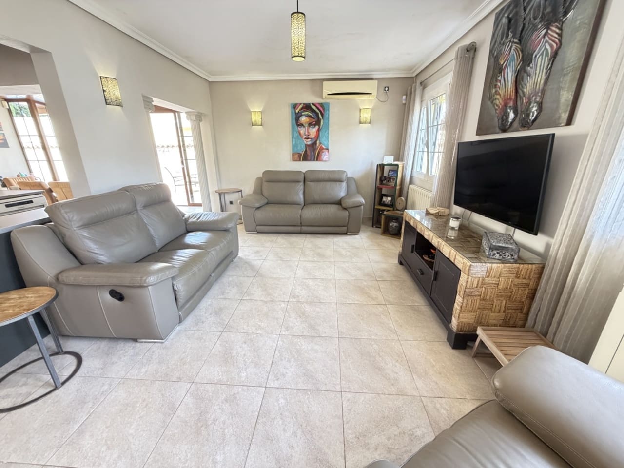 4 soverom Villa til salgs i Cabo Roig med svømmebasseng garasje - € 749 000 (Ref: 10159143)