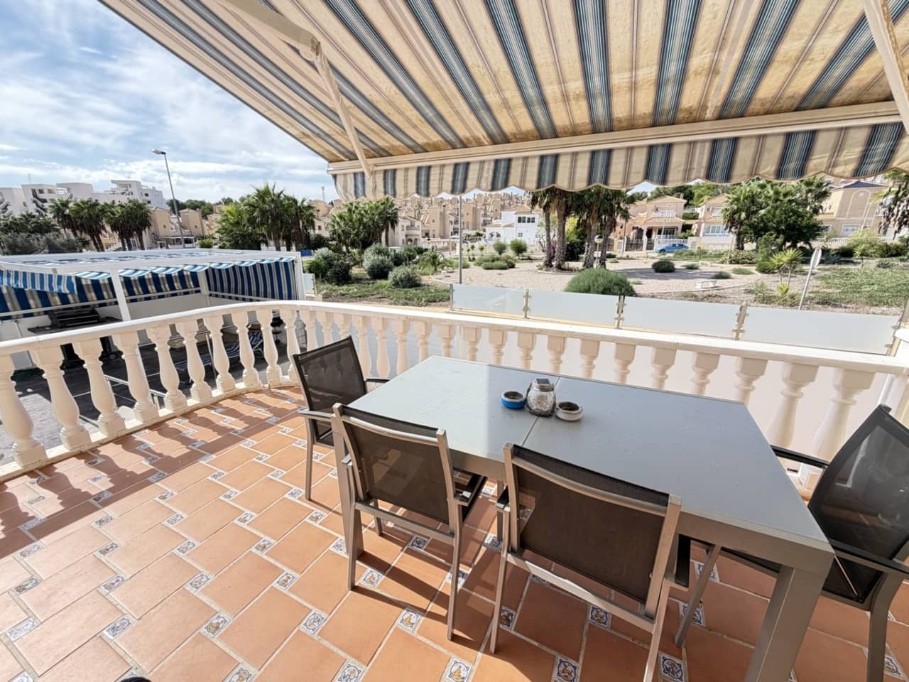 3 bedroom Villa for sale in Villamartin with pool garage - € 364,995 (Ref: 10159144)