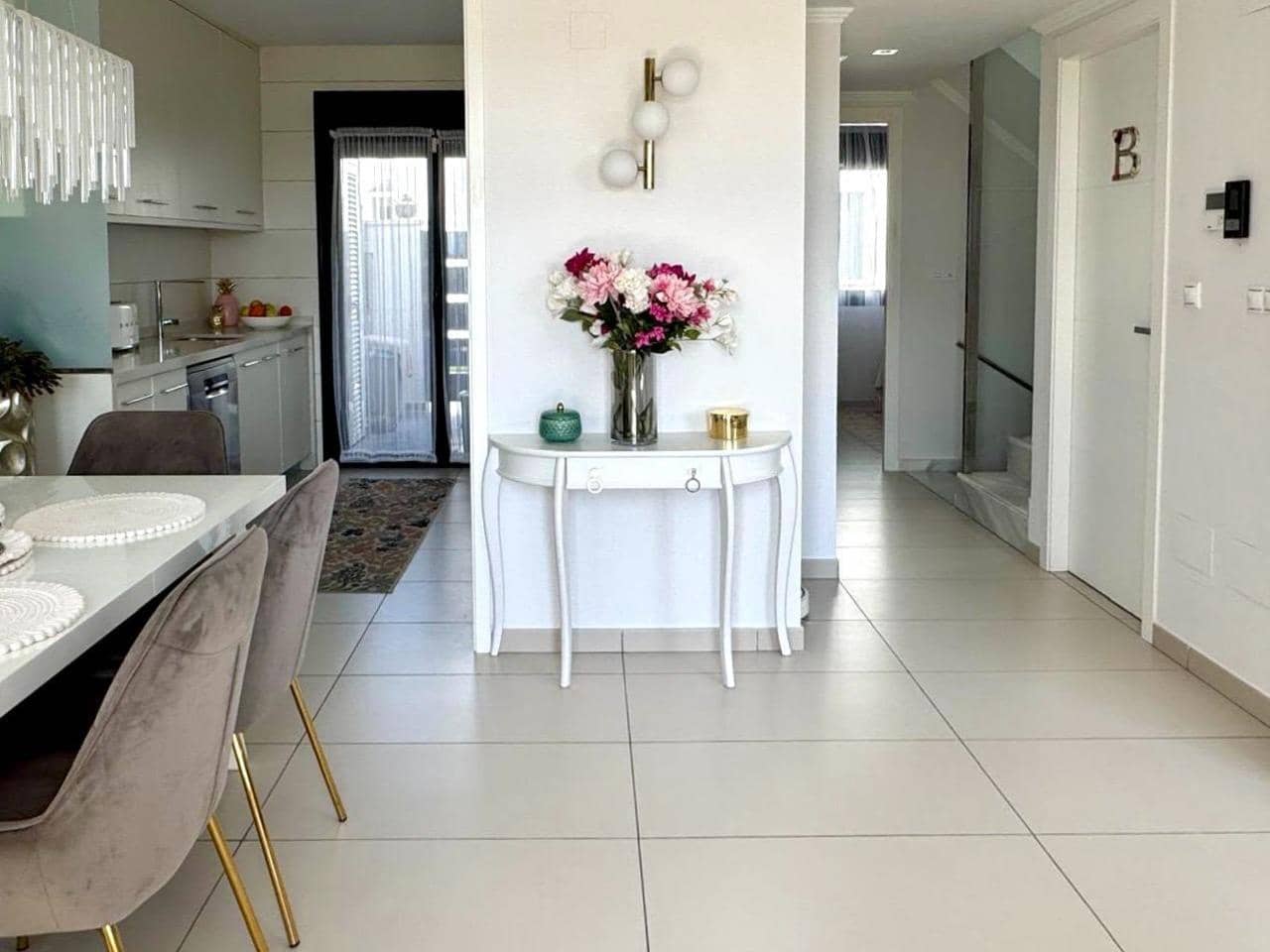 Apartamento de 3 habitaciones en Orihuela Costa en venta con piscina garaje - 364.900 € (Ref: 10159147)