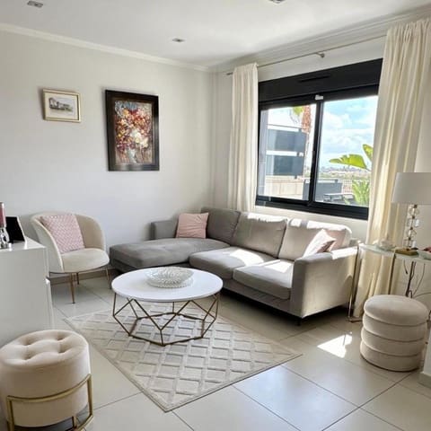 Apartamento de 3 habitaciones en Dehesa de Campoamor, Orihuela en venta con piscina garaje - 364.900 € (Ref: 10159147)