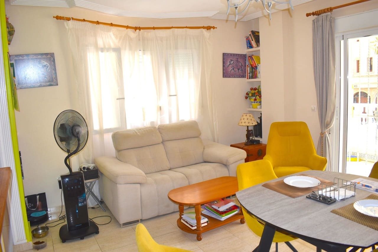 3 bedroom Townhouse for sale in Guardamar del Segura with pool garage - € 246,000 (Ref: 10161068)
