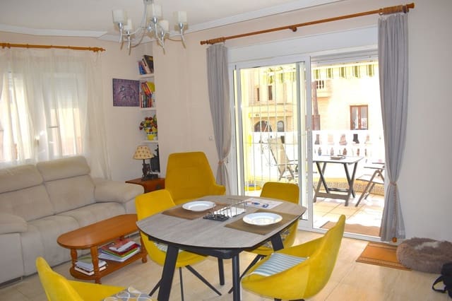3 chambre Maison de Ville à vendre à Zona Pueblo, Guardamar del Segura avec piscine garage - 246 000 € (Ref: 10161068)