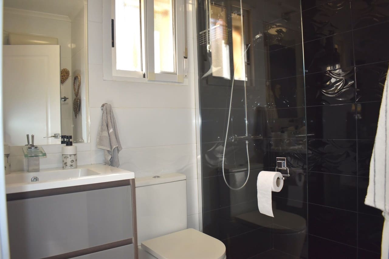 3 bedroom Villa for sale in Guardamar del Segura with pool garage - € 345,000 (Ref: 10161069)
