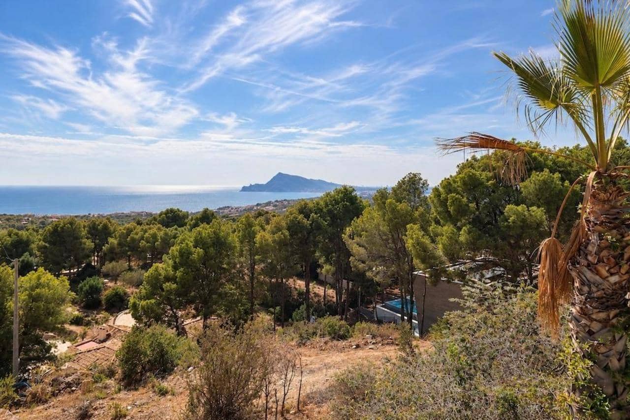 3 bedroom Villa for sale in Altea with pool garage - € 1,150,000 (Ref: 10161070)