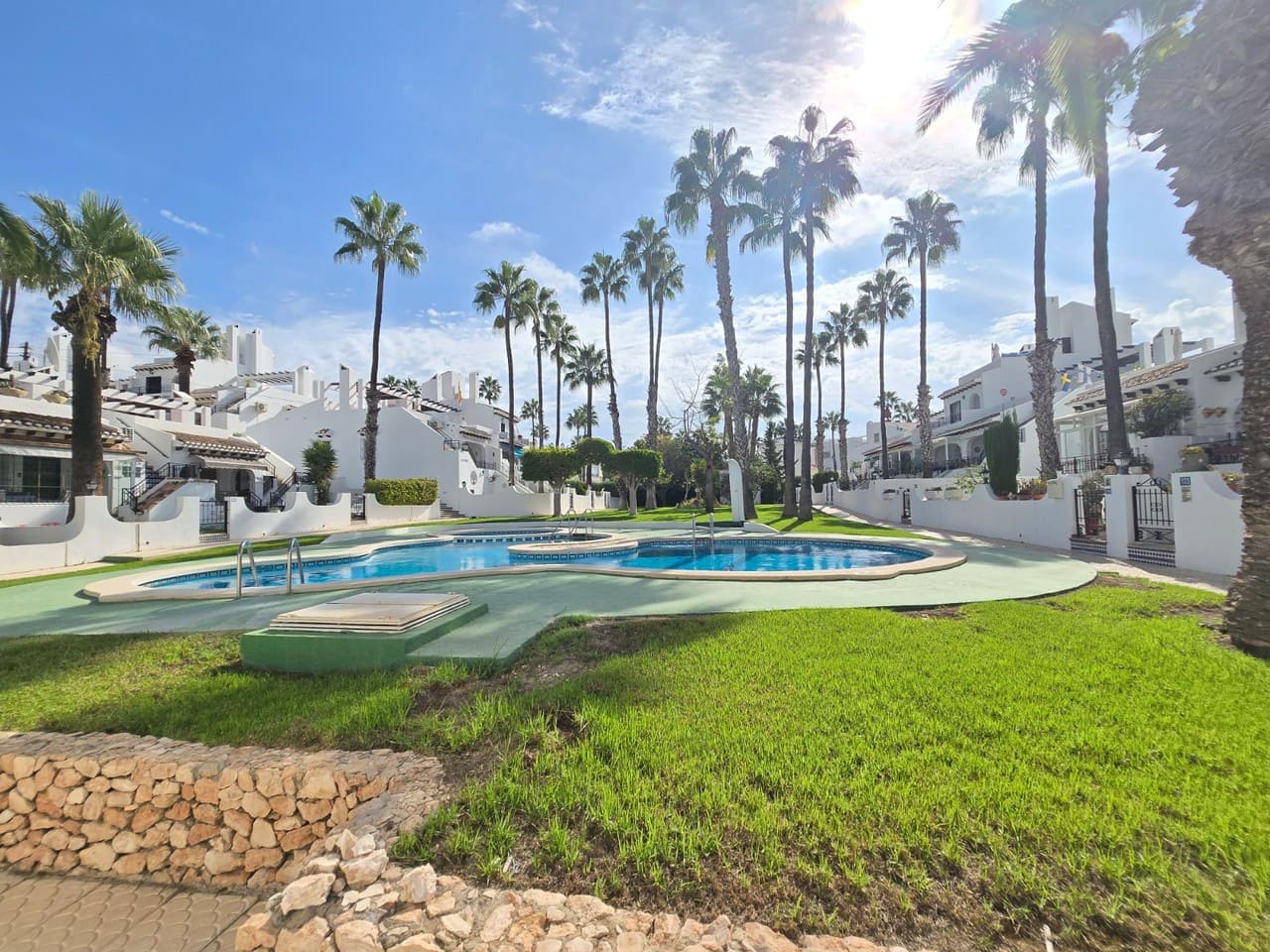 2 bedroom Townhouse for sale in Villamartin with pool - € 210,000 (Ref: 10162181)