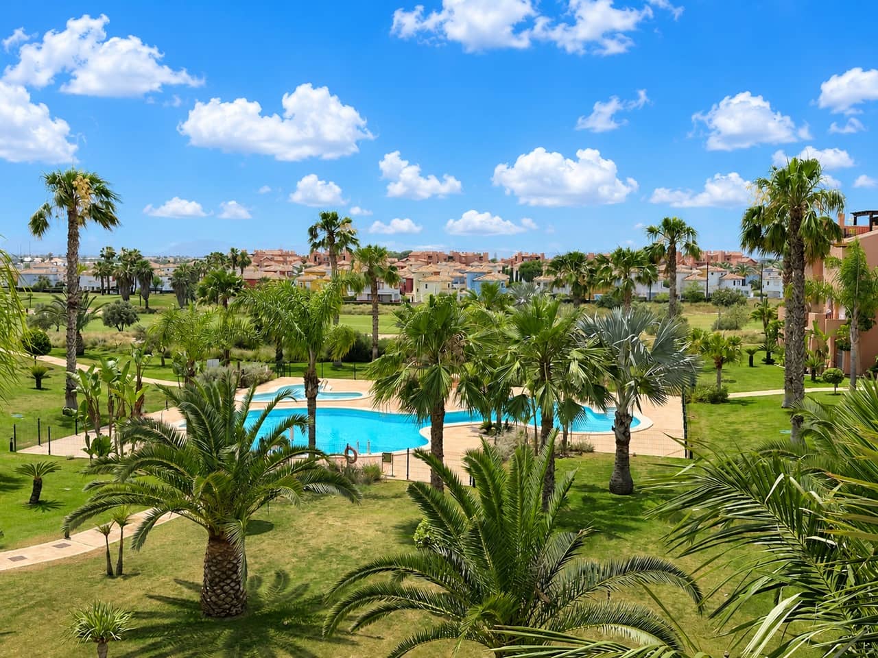 2 soverom Leilighet til salgs i Mar Menor Golf Resort med svømmebasseng garasje - € 244 950 (Ref: 10162182)