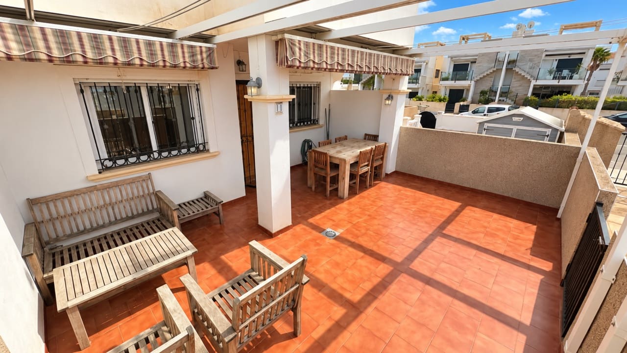 2 bedroom Bungalow for sale in Orihuela Costa with pool garage - € 219,000 (Ref: 10162183)