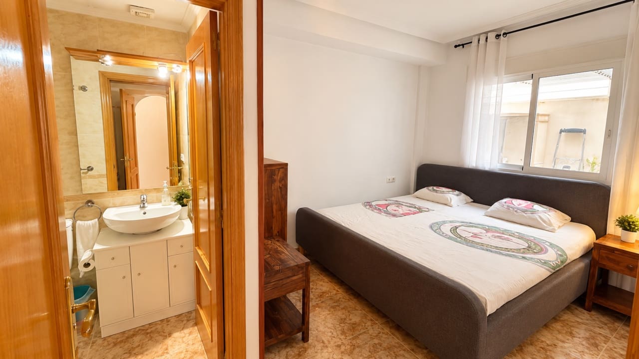 2 bedroom Bungalow for sale in Orihuela Costa with pool garage - € 219,000 (Ref: 10162183)