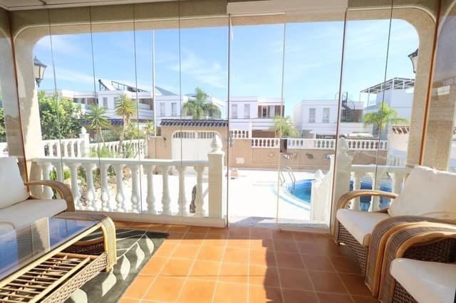 3 soveværelse Villa til salg i Dehesa de Campoamor, Orihuela med swimmingpool garage - € 360.000 (Ref: 10162860)