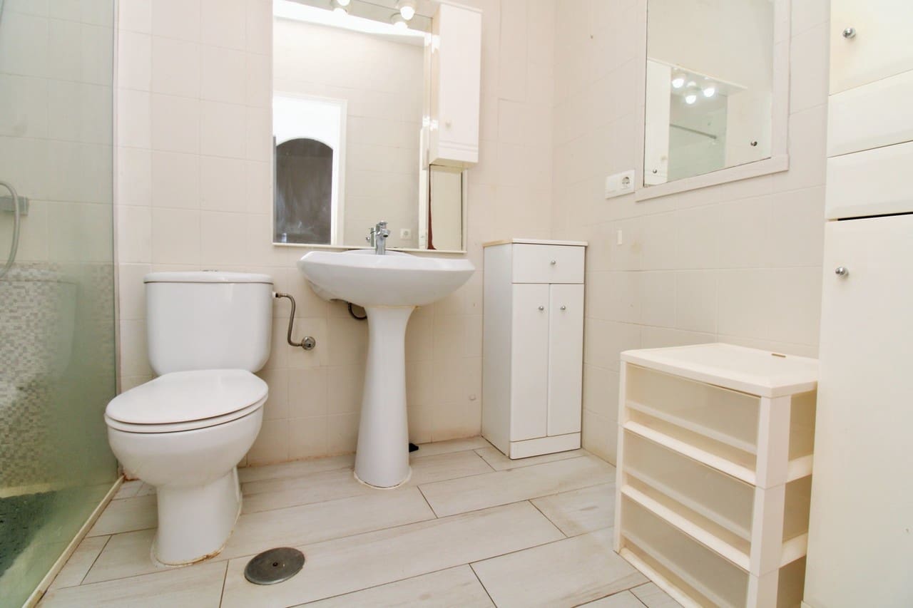 2 bedroom Bungalow for sale in Villamartin - € 149,995 (Ref: 10168275)