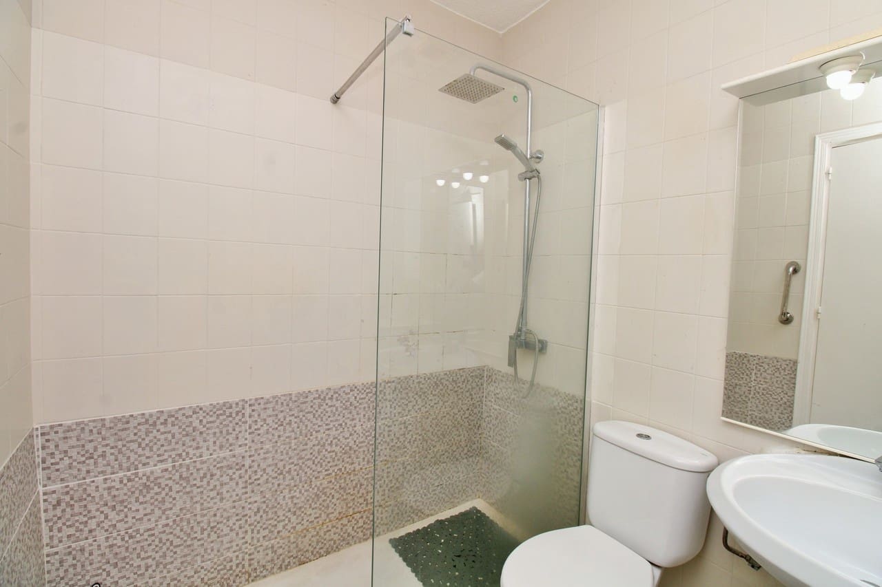 2 bedroom Bungalow for sale in Villamartin - € 149,995 (Ref: 10168275)