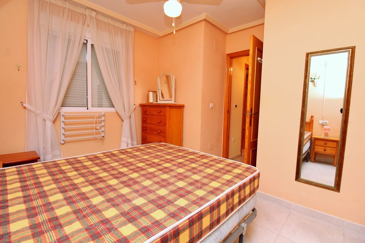 3 Zimmer Apartment zu verkaufen in Playa Flamenca mit Pool Garage - 169.000 € (Ref: 10168278)