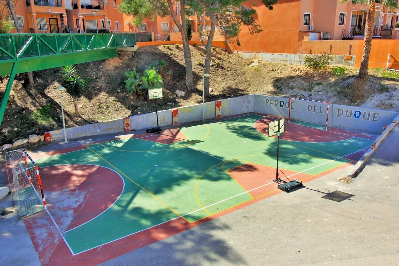 3 Zimmer Apartment zu verkaufen in Playa Flamenca mit Pool Garage - 169.000 € (Ref: 10168278)