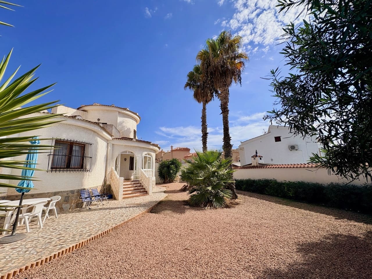 3 bedroom Villa for sale in Rojales with garage - € 320,000 (Ref: 10168285)