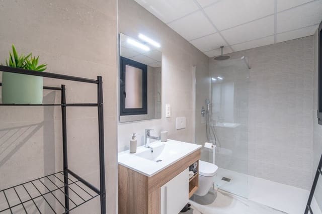 2 Zimmer Apartment zu verkaufen in Dehesa de Campoamor, Orihuela mit Pool Garage - 279.900 € (Ref: 10168286)