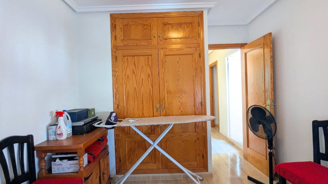 3 slaapkamer Huis te koop in Lo Crispin met zwembad - € 189.000 (Ref: 10168289)
