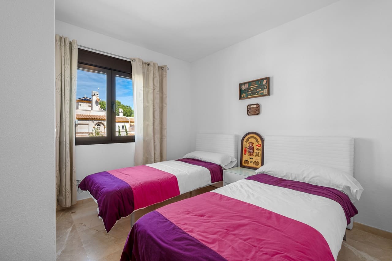3 bedroom Apartment for sale in Dehesa de Campoamor with pool garage - € 249,900 (Ref: 10171083)