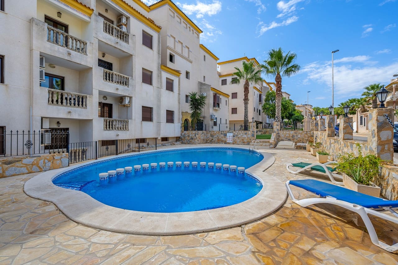 3 bedroom Apartment for sale in Dehesa de Campoamor with pool garage - € 249,900 (Ref: 10171083)
