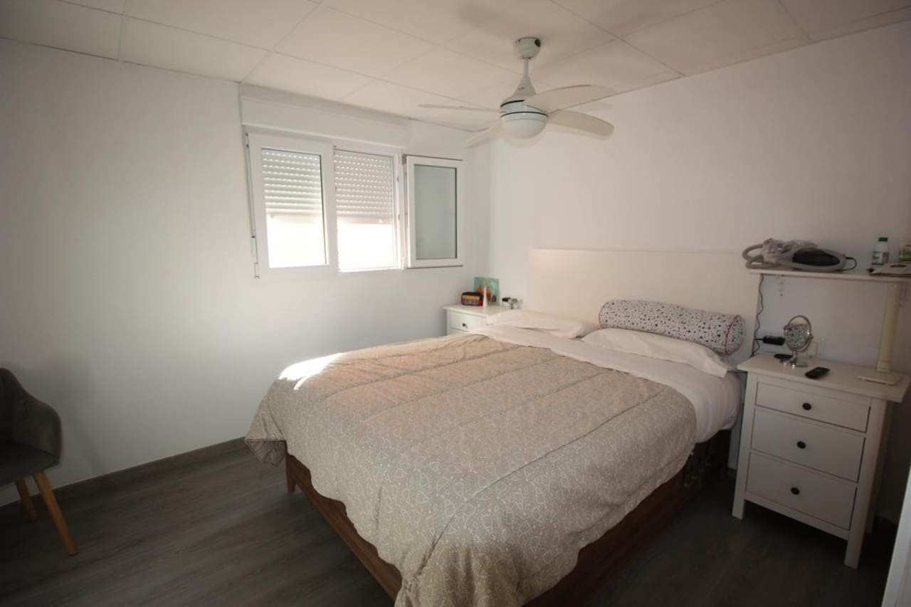 2 chambre Penthouse à vendre à Guardamar del Segura - 260 000 € (Ref: 10171085)
