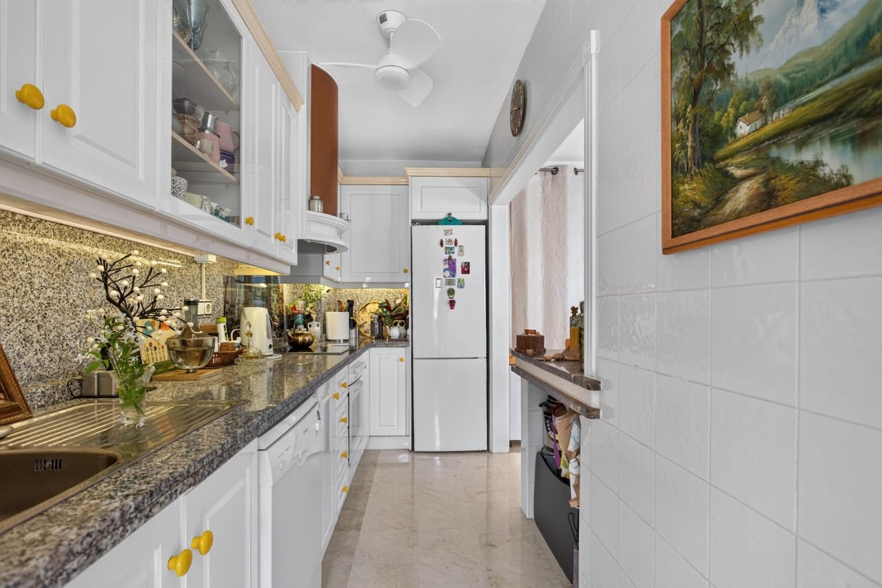 3 soveværelse Lejlighed til salg i Orihuela Costa med swimmingpool garage - € 255.000 (Ref: 10171087)