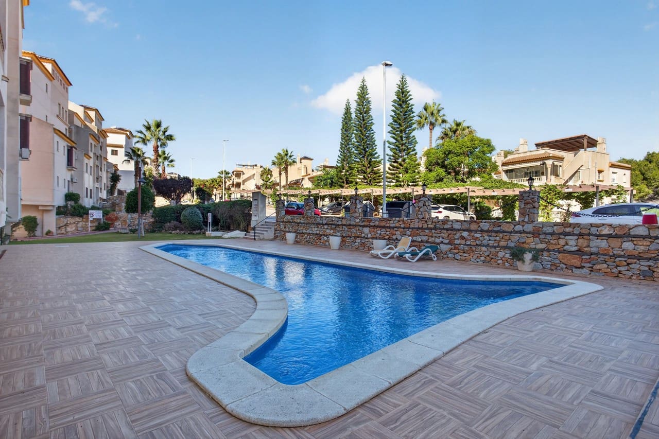 3 soveværelse Lejlighed til salg i Orihuela Costa med swimmingpool garage - € 255.000 (Ref: 10171087)