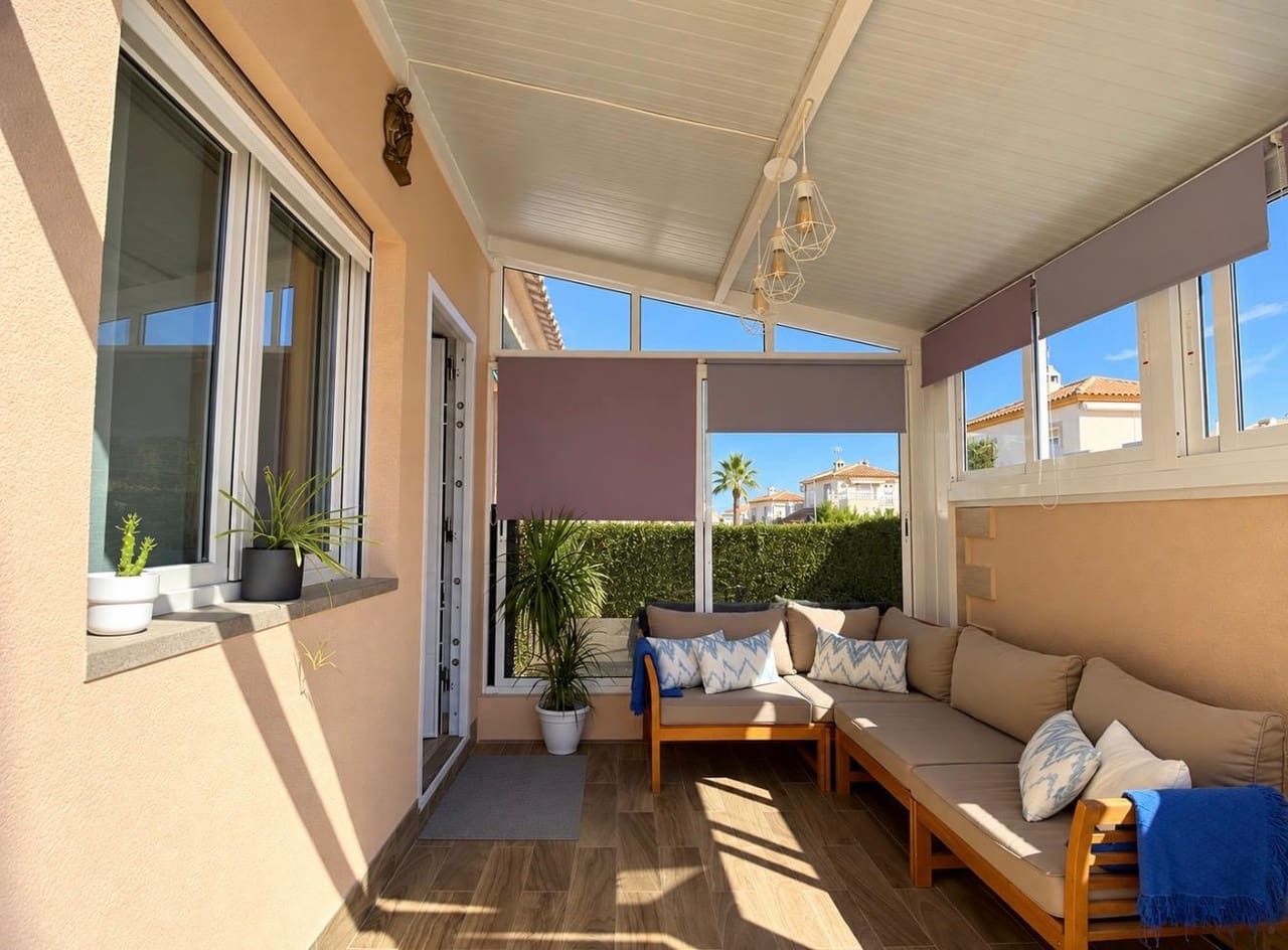 3 soveværelse Villa til salg i Orihuela Costa - € 239.000 (Ref: 10171089)