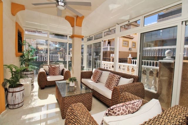 2 soverom Hus til salgs i Villamartin, Orihuela med svømmebasseng garasje - € 229 950 (Ref: 10174864)