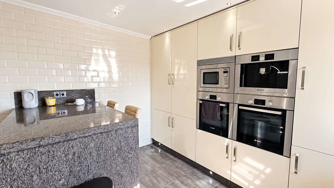 6 quarto Moradia para venda em Algorfa com piscina garagem - 725 000 € (Ref: 10176309)