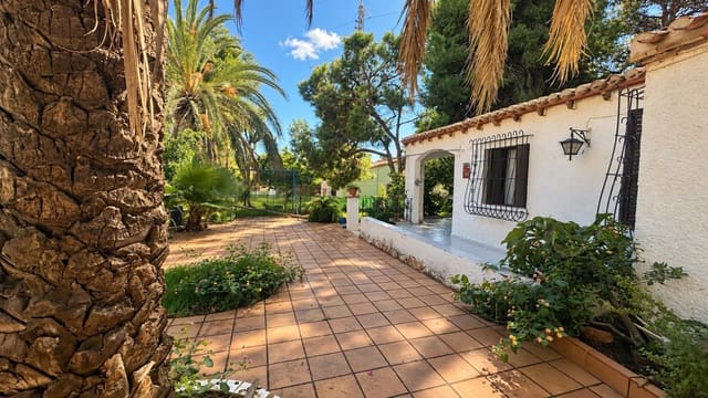 4 slaapkamer Villa te koop in Dehesa de Campoamor, Orihuela met garage - € 560.000 (Ref: 10176314)