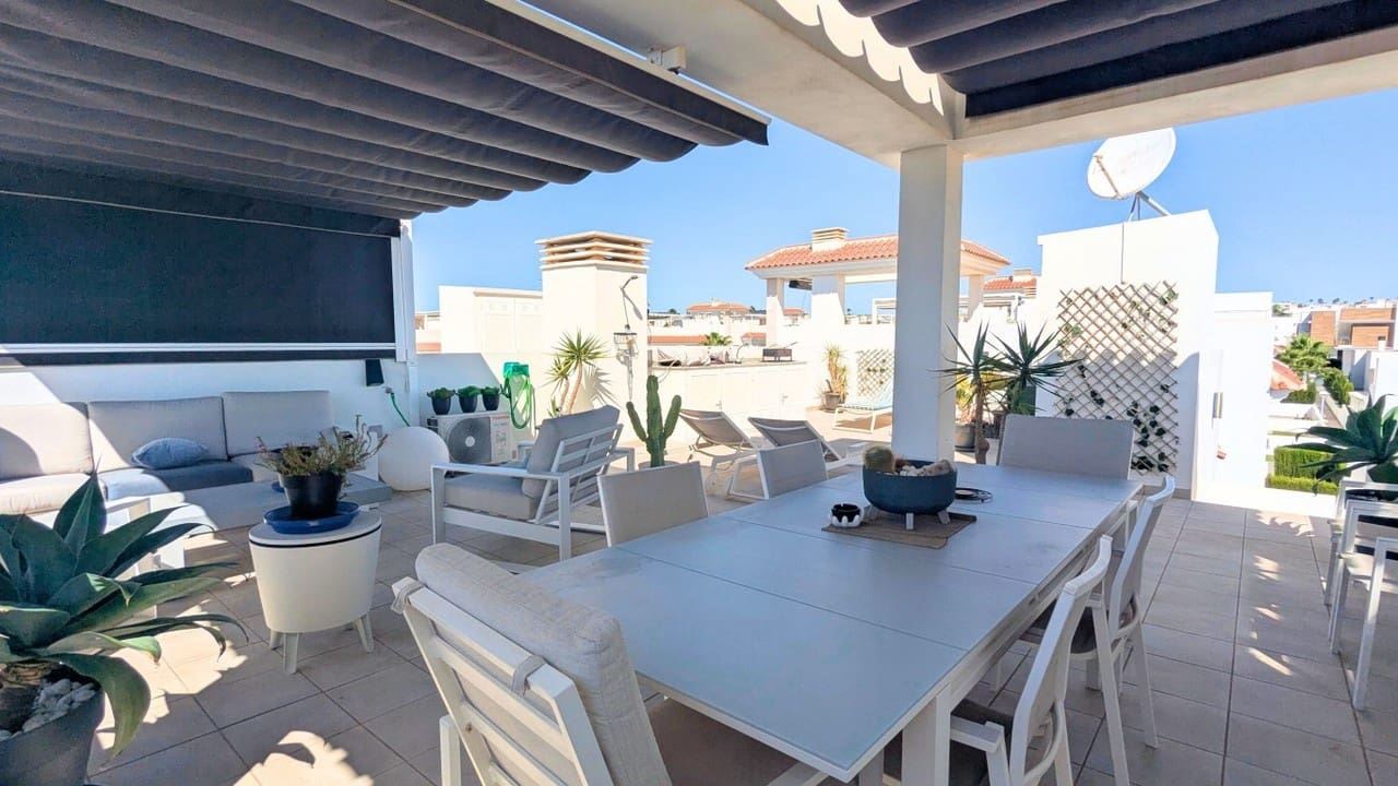 2 slaapkamer Penthouse te koop in Ciudad Quesada met zwembad - € 325.000 (Ref: 10176317)