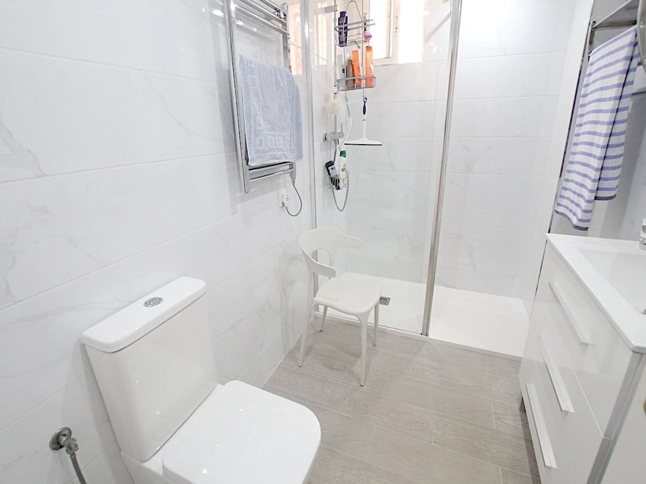 4 Zimmer Villa zu verkaufen in Benimar mit Pool Garage - 315.000 € (Ref: 10179906)