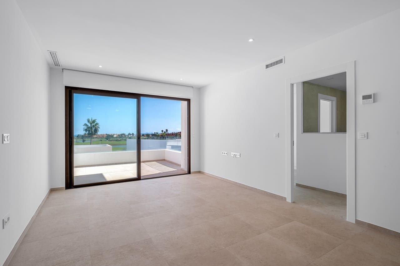 Apartamento de 2 habitaciones en Los Alcázares en venta con piscina garaje - 335.000 € (Ref: 10184166)