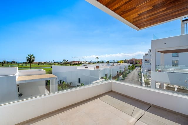 Apartamento de 2 habitaciones en Centro, Los Alcázares en venta con piscina garaje - 335.000 € (Ref: 10184166)