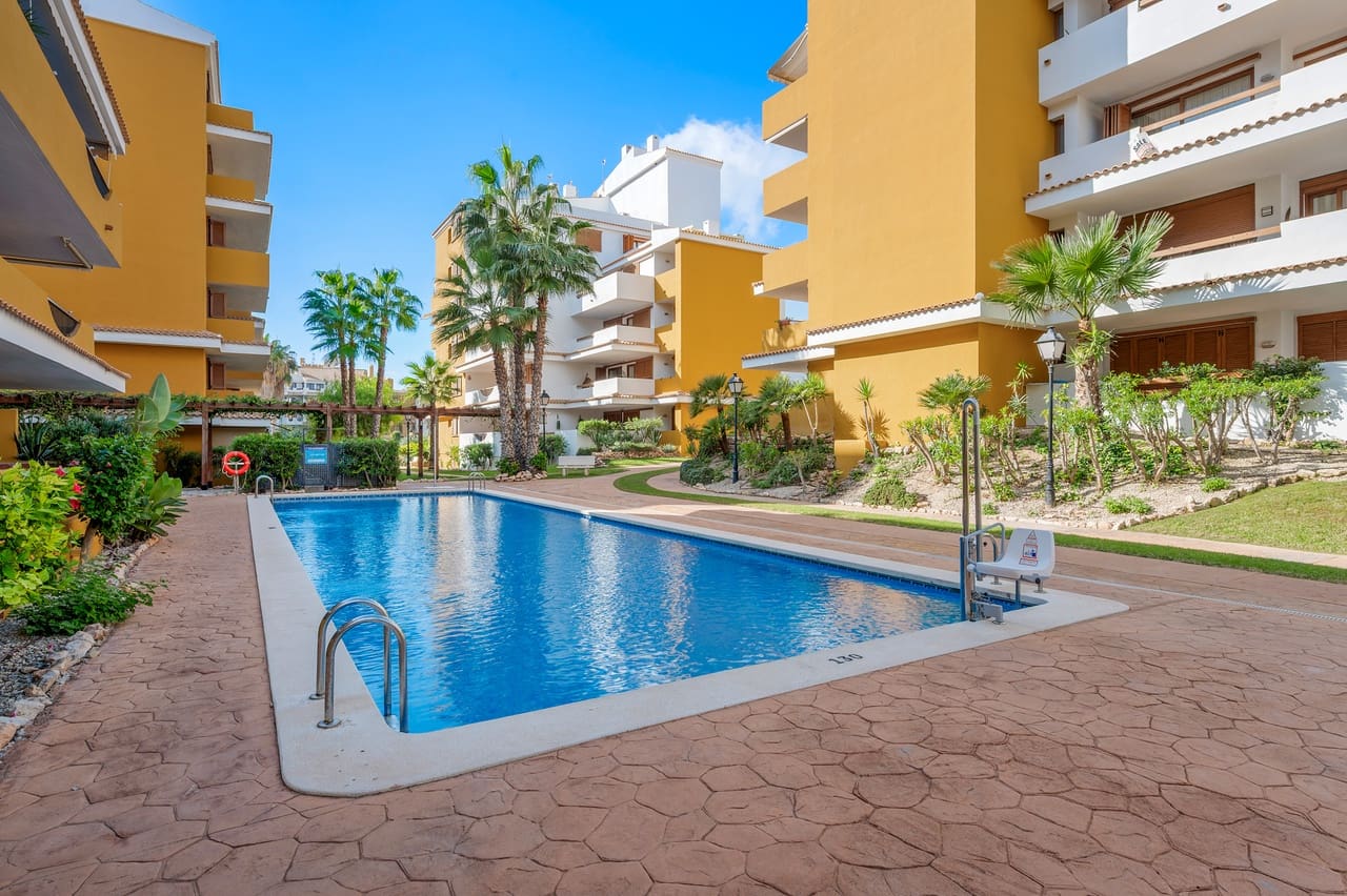 2 sovrum Lägenhet till salu i Orihuela Costa med pool garage - 340 000 € (Ref: 10186369)