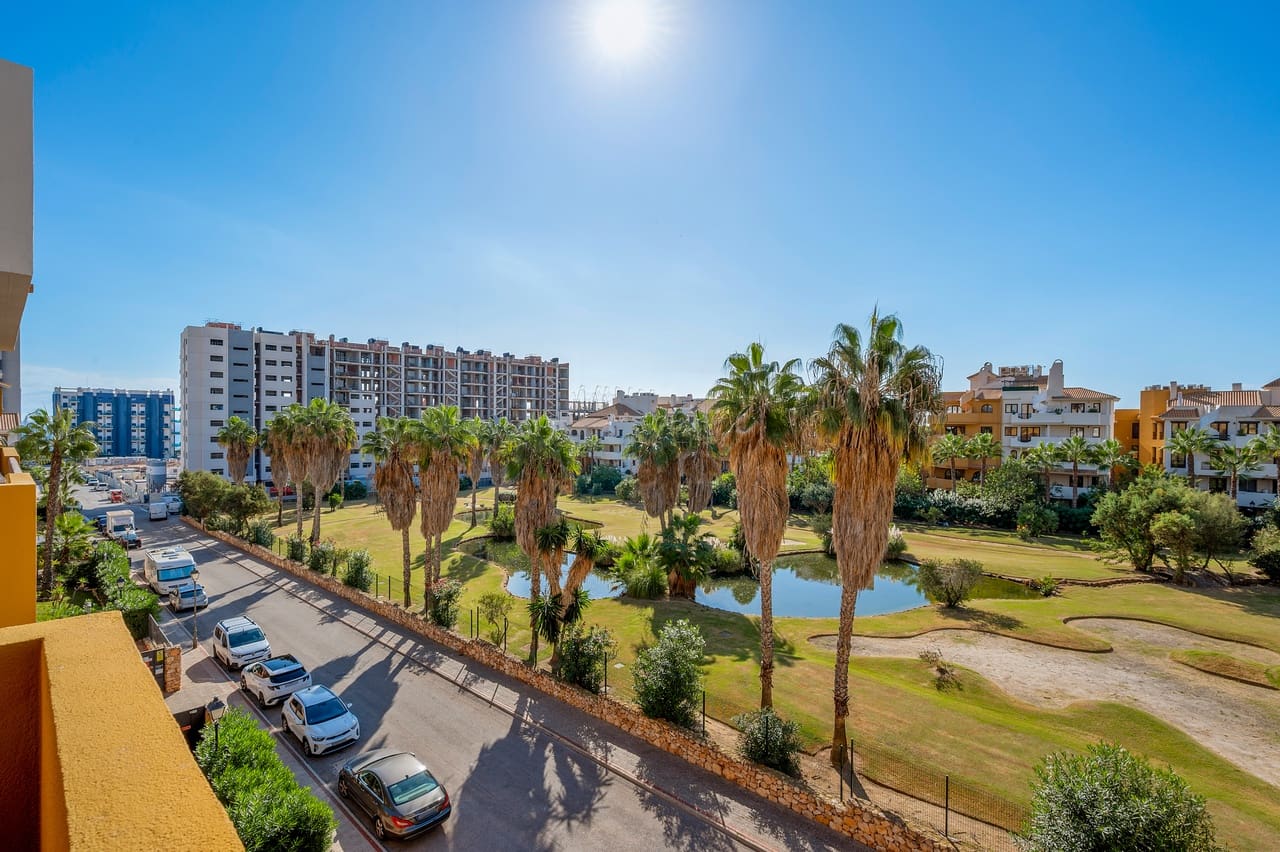 2 sovrum Lägenhet till salu i Orihuela Costa med pool garage - 340 000 € (Ref: 10186369)