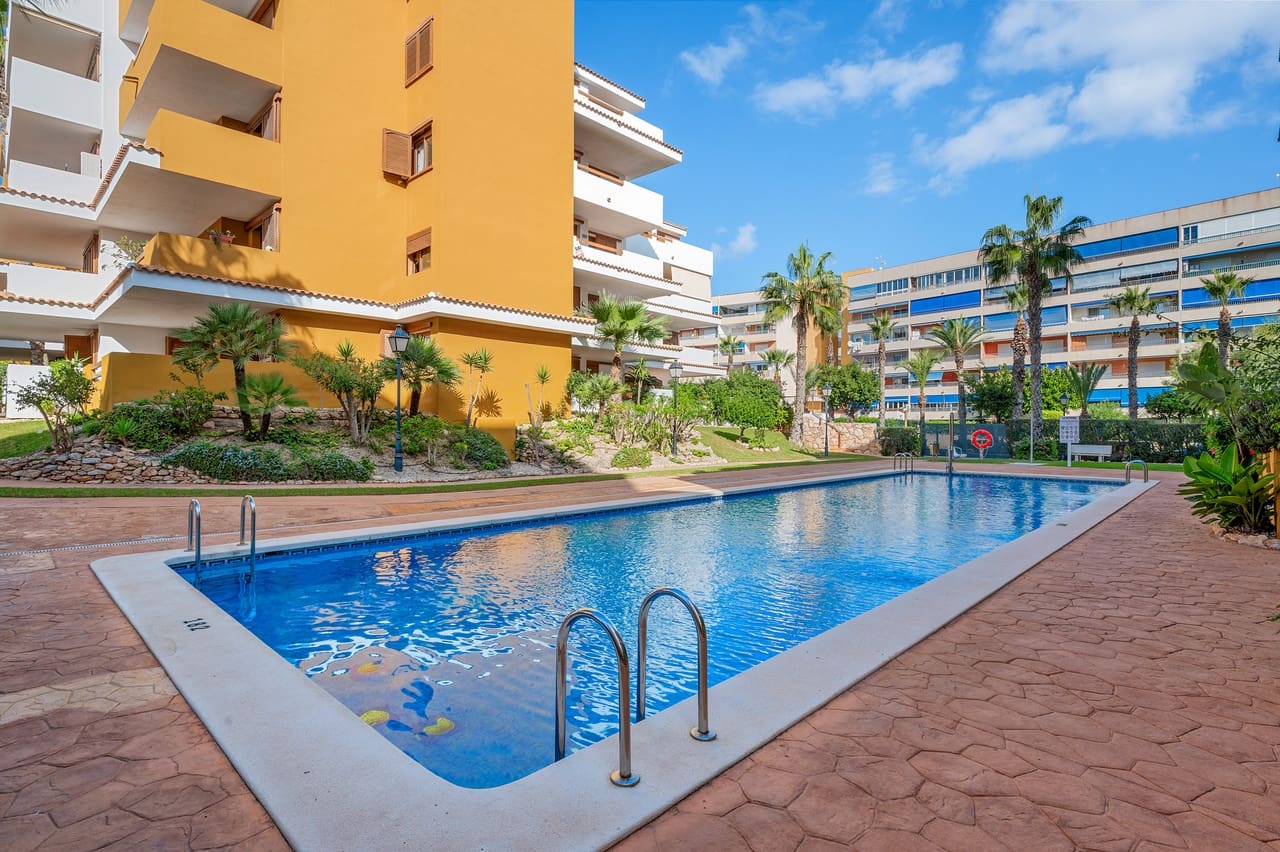 2 sovrum Lägenhet till salu i Orihuela Costa med pool garage - 340 000 € (Ref: 10186369)
