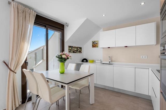 2 soveværelse Lejlighed til salg i Pilar de la Horadada ciudad, Pilar de la Horadada med swimmingpool garage - € 264.995 (Ref: 10186371)