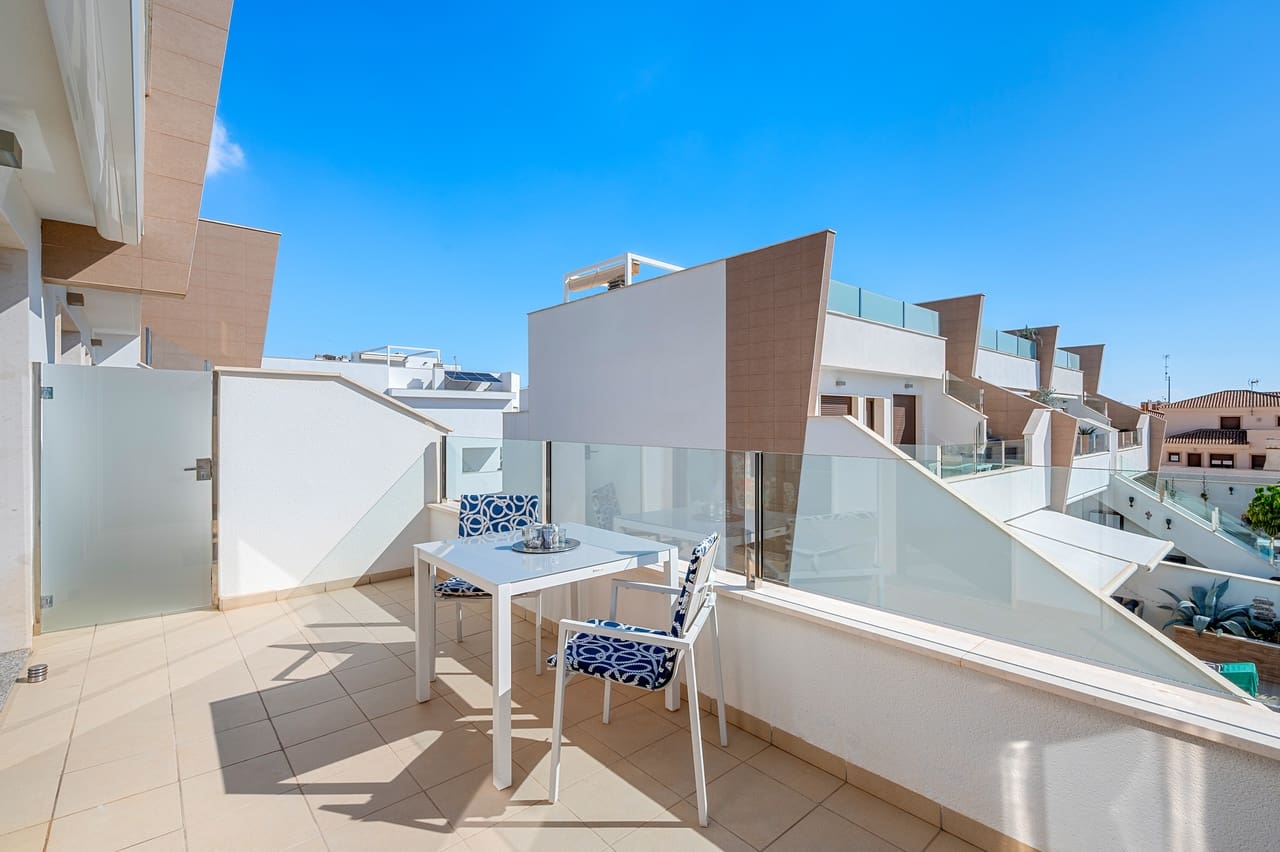 2 soveværelse Lejlighed til salg i Pilar de la Horadada med swimmingpool garage - € 264.995 (Ref: 10186371)