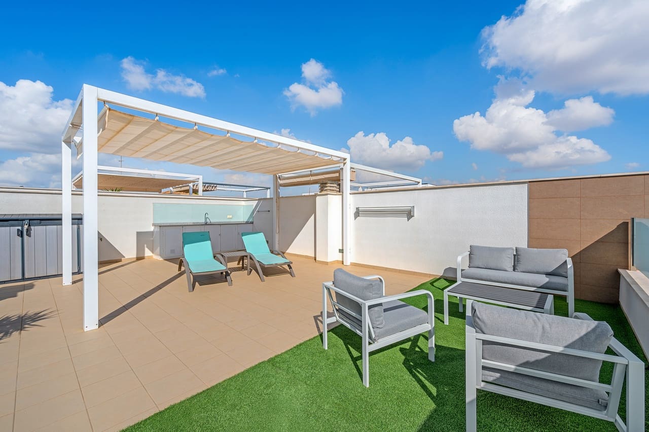 2 soveværelse Lejlighed til salg i Pilar de la Horadada med swimmingpool garage - € 264.995 (Ref: 10186371)
