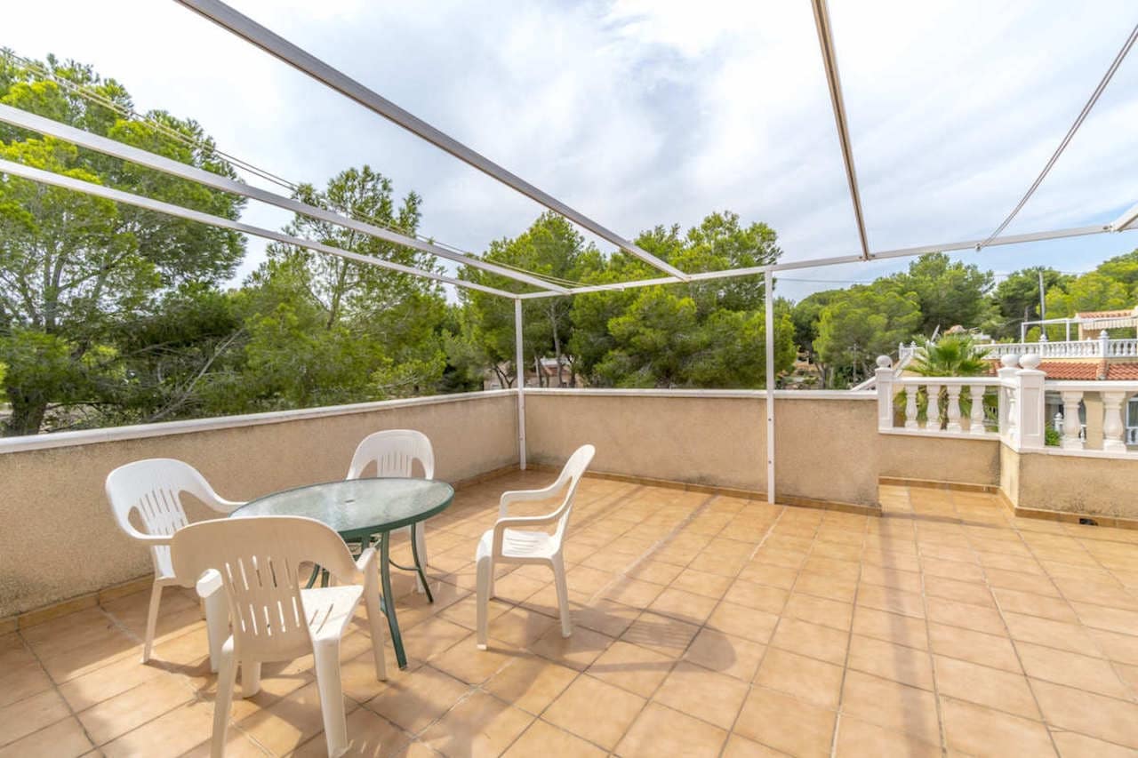 3 bedroom Villa for sale in Pinar de Campoverde with pool - € 449,000 (Ref: 5517928)