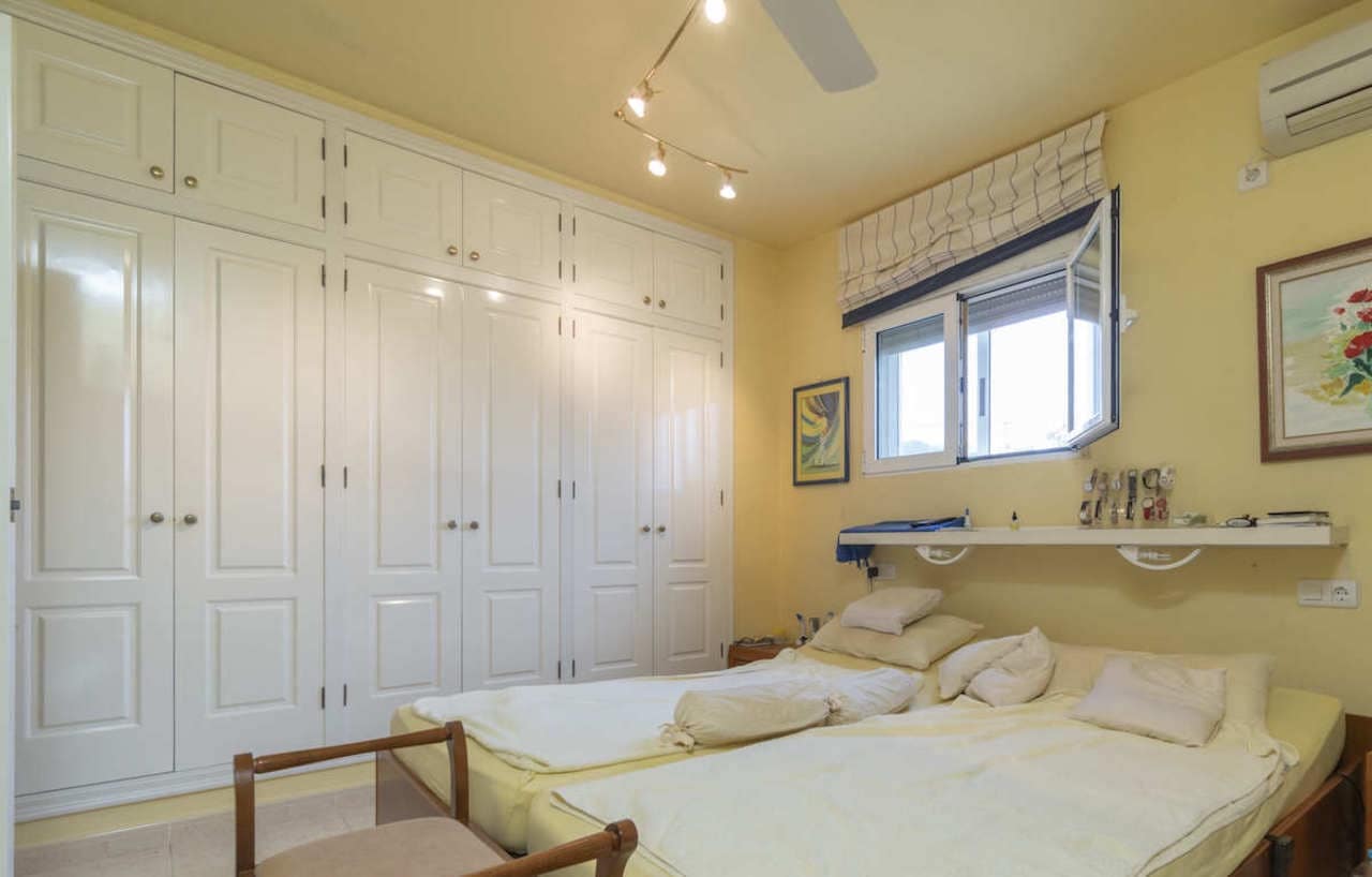 3 bedroom Villa for sale in Pinar de Campoverde with pool - € 449,000 (Ref: 5517928)