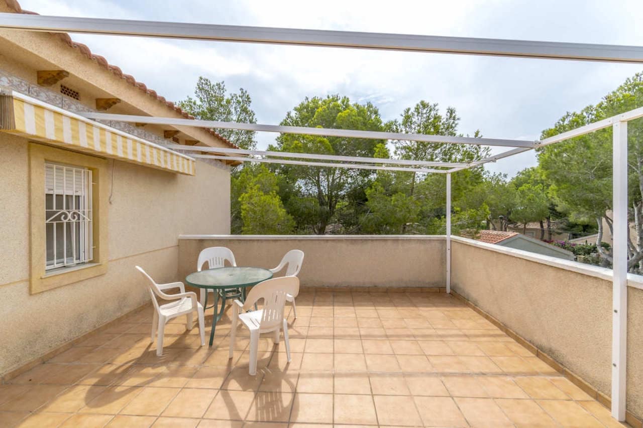 3 bedroom Villa for sale in Pinar de Campoverde with pool - € 449,000 (Ref: 5517928)