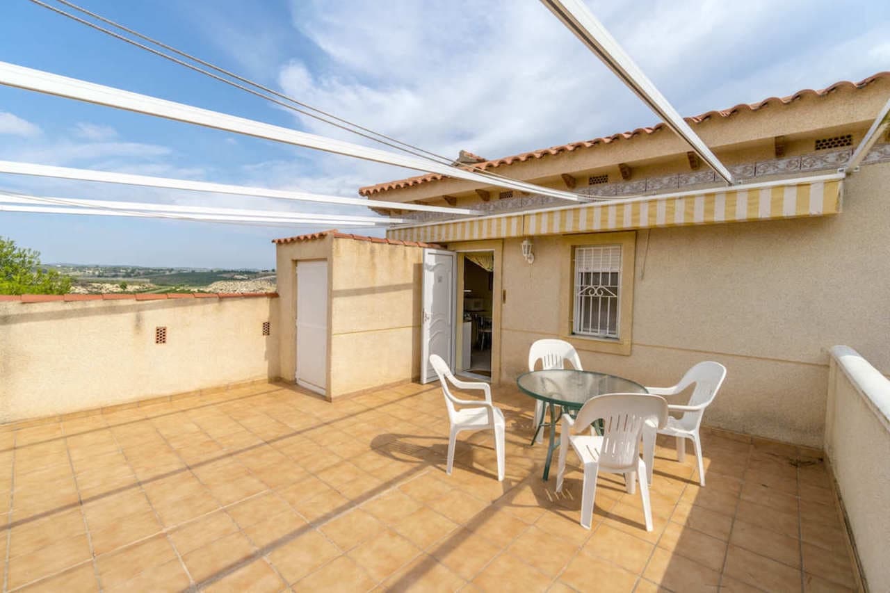 3 bedroom Villa for sale in Pinar de Campoverde with pool - € 449,000 (Ref: 5517928)