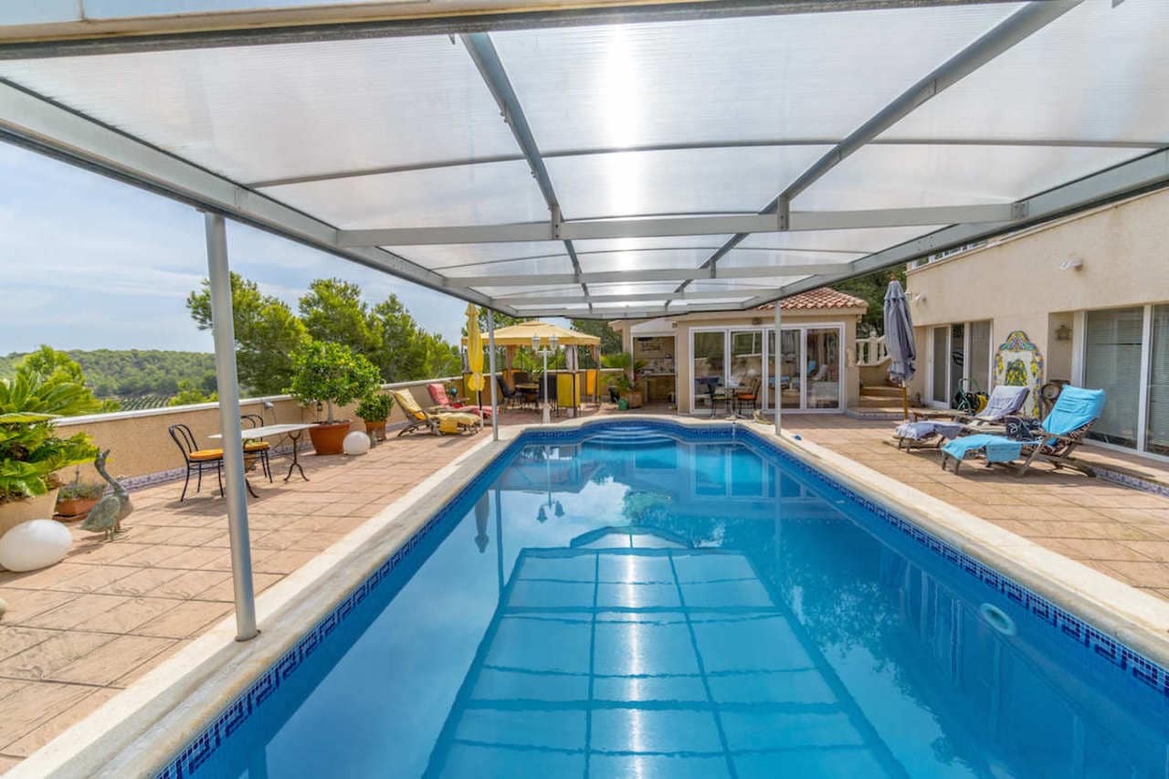 3 bedroom Villa for sale in Pinar de Campoverde with pool - € 449,000 (Ref: 5517928)