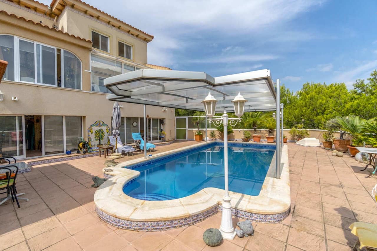 3 bedroom Villa for sale in Pinar de Campoverde with pool - € 449,000 (Ref: 5517928)