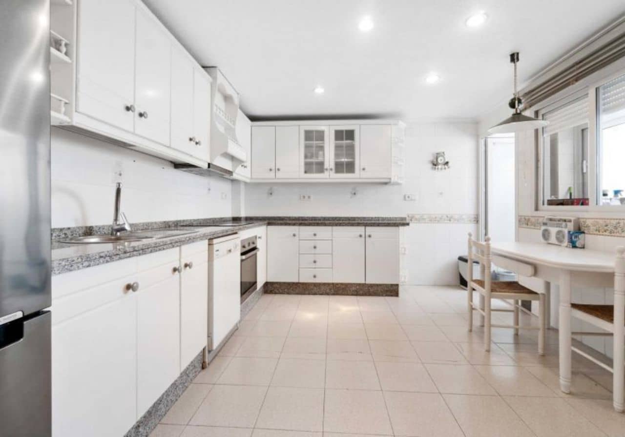 4 chambre Appartement à vendre à Torrevieja - 237 000 € (Ref: 6470857)