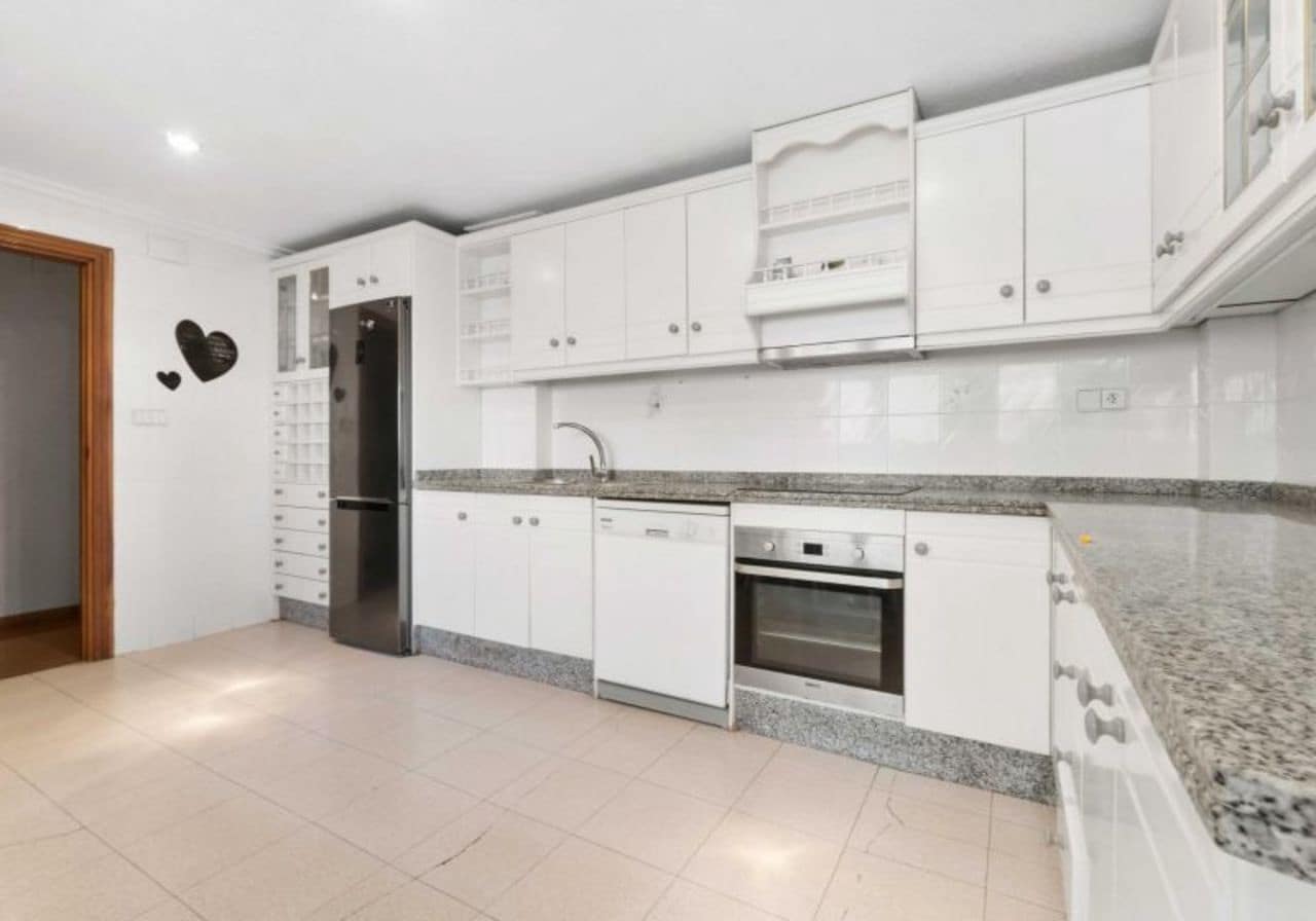 4 chambre Appartement à vendre à Torrevieja - 237 000 € (Ref: 6470857)