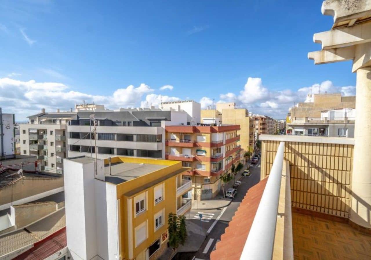 4 chambre Appartement à vendre à Torrevieja - 237 000 € (Ref: 6470857)