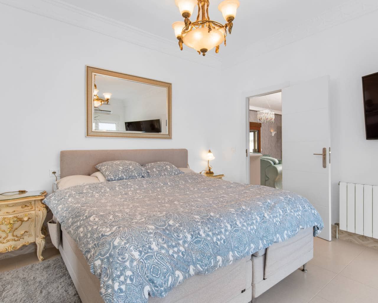 4 slaapkamer Villa te koop in Daya Vieja met zwembad - € 849.000 (Ref: 6709628)